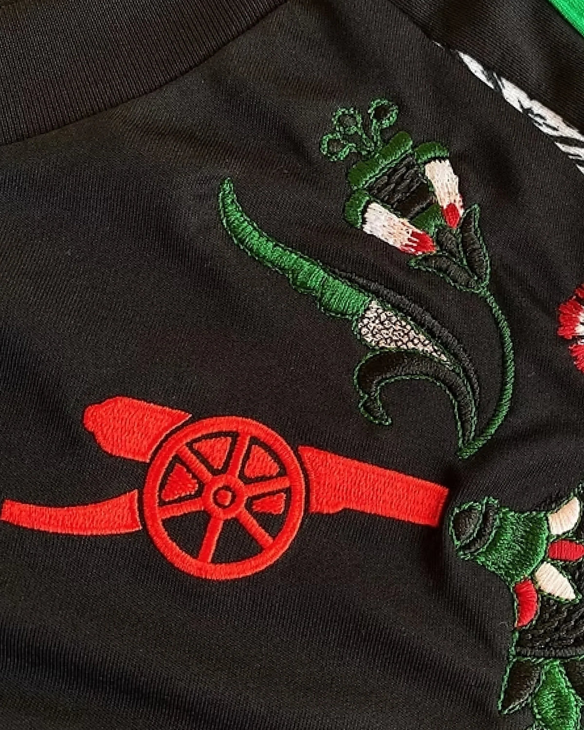 Camiseta Bordada Arsenal 25/26