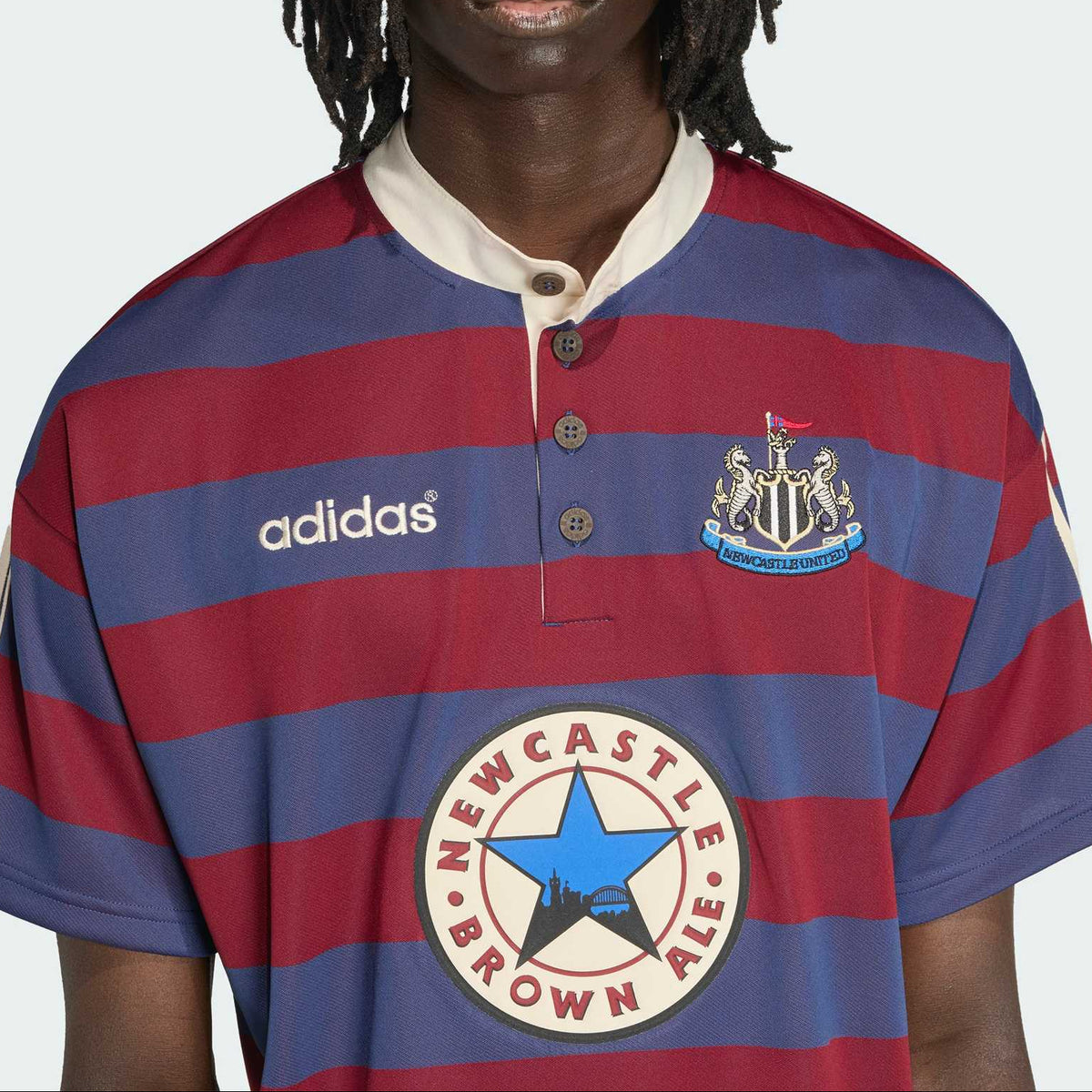 Reedición de la equipación de visitante del Newcastle 2025/1995