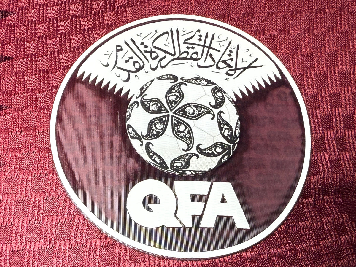 Camiseta de local de Qatar 2025/26 versión jugador - Copa Mundial 2026