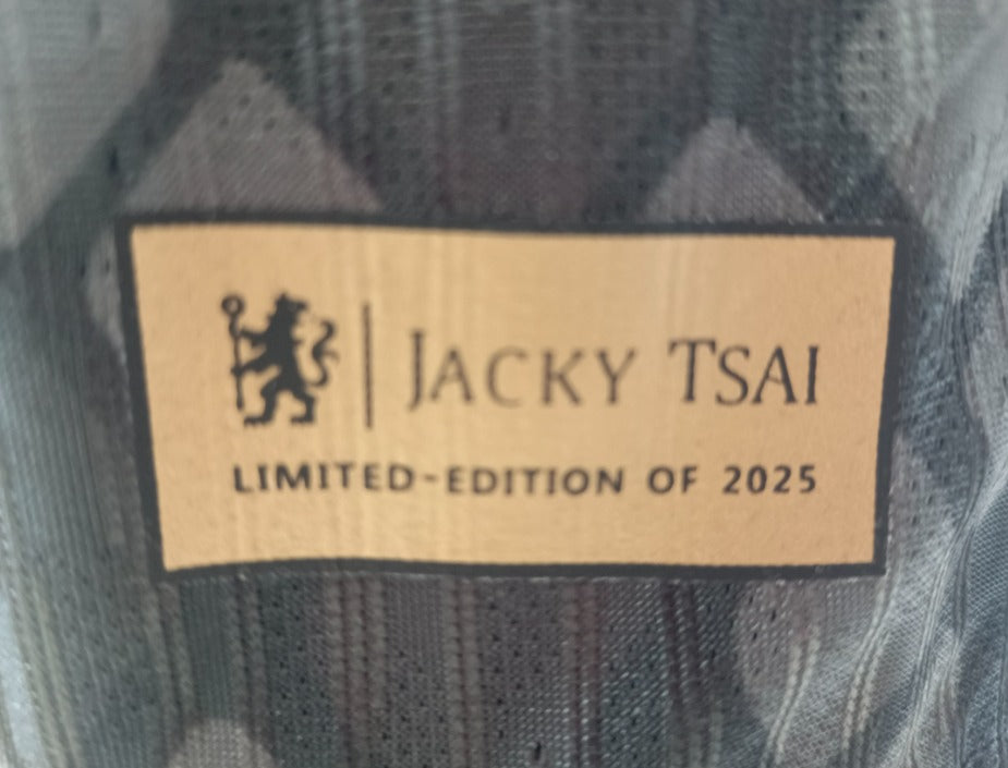Edición limitada del Año de la Serpiente del jugador del Chelsea antes del partido