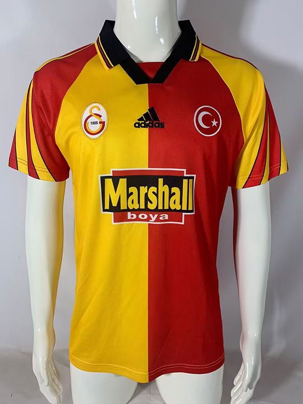 Camiseta retro local del Galatasaray 1997/1998