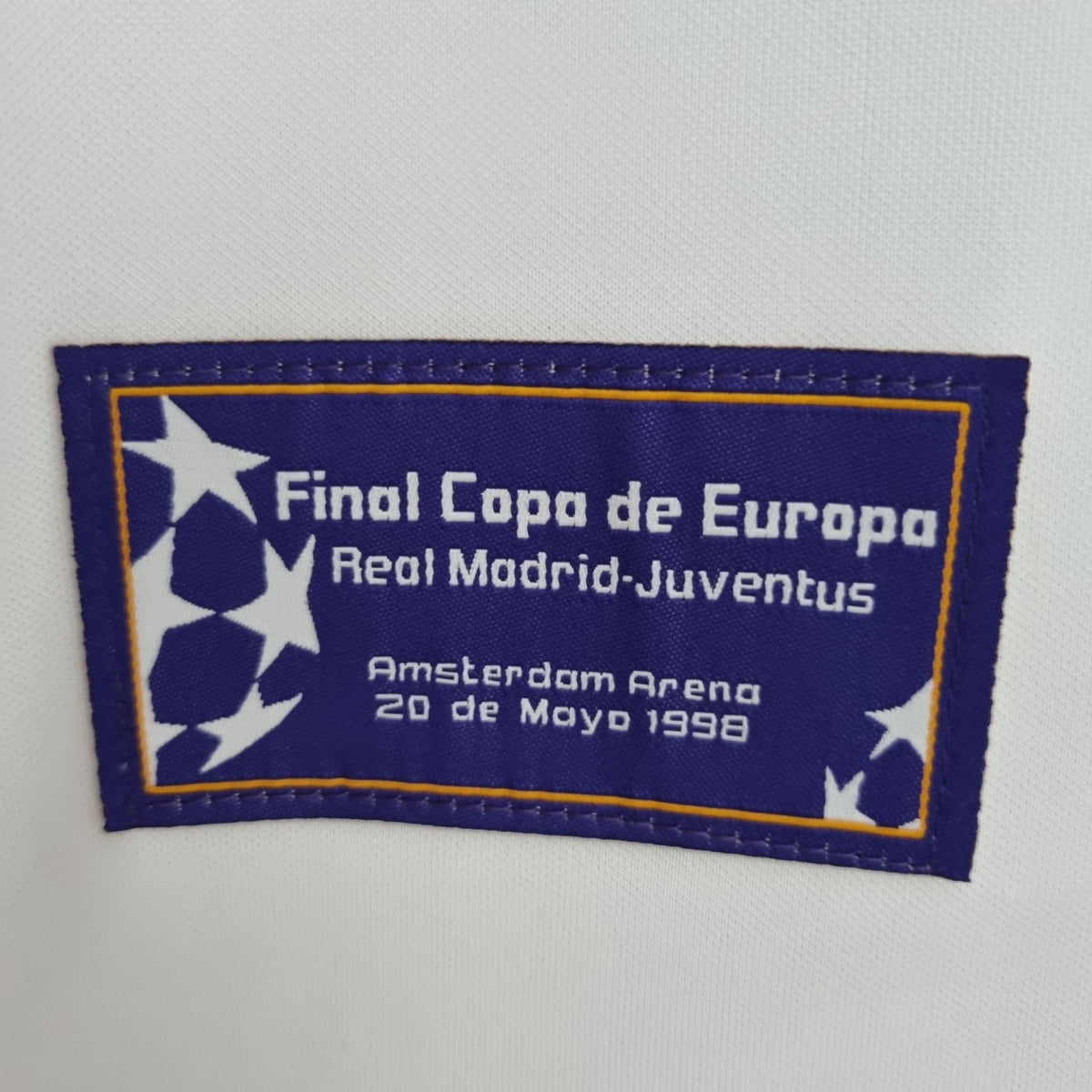Camiseta conmemorativa retro de la Champions League del Real Madrid 1997/1998
