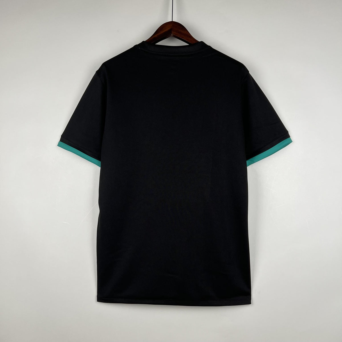 Camiseta retro de visitante del Real Madrid 2017/2018