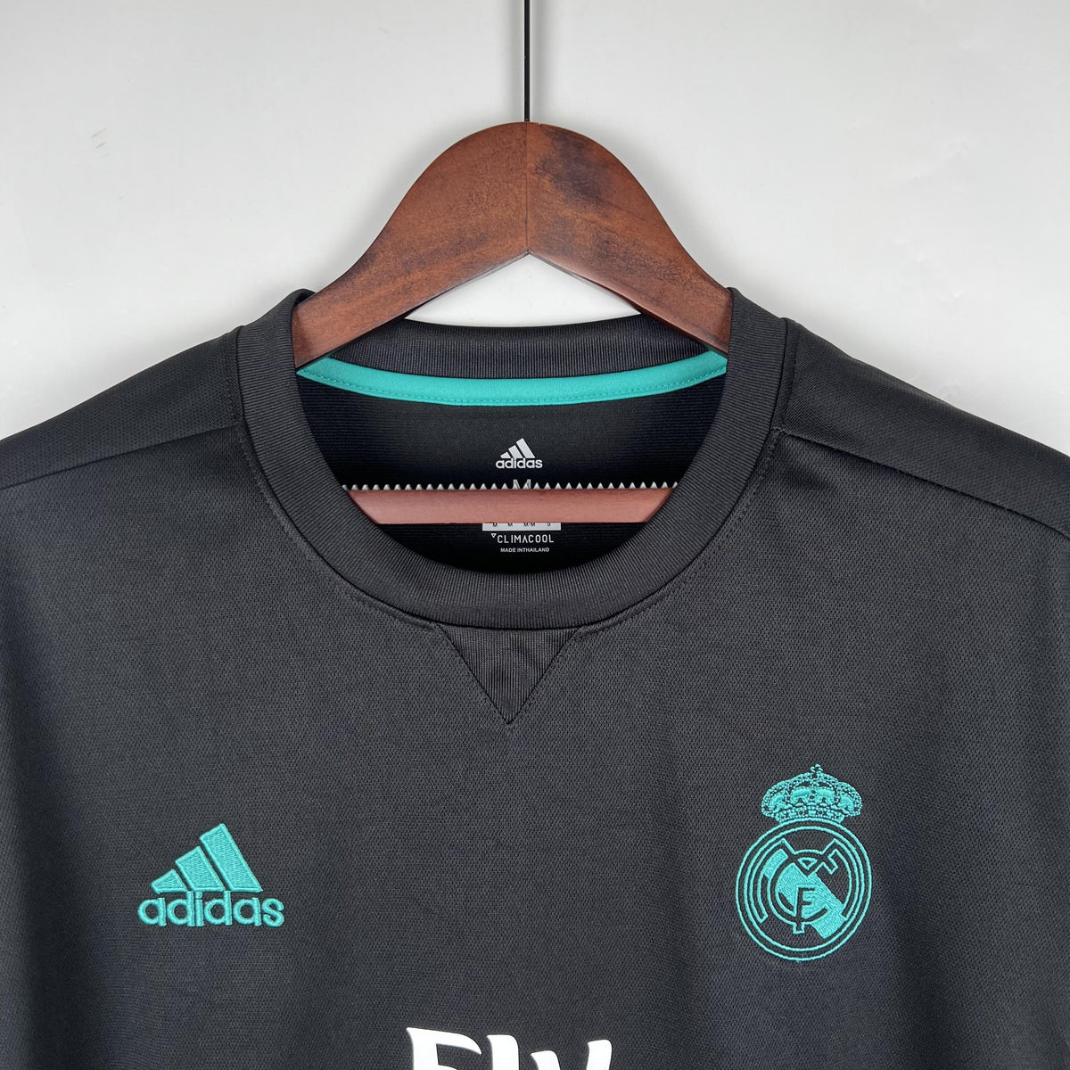 Camiseta retro de visitante del Real Madrid 2017/2018