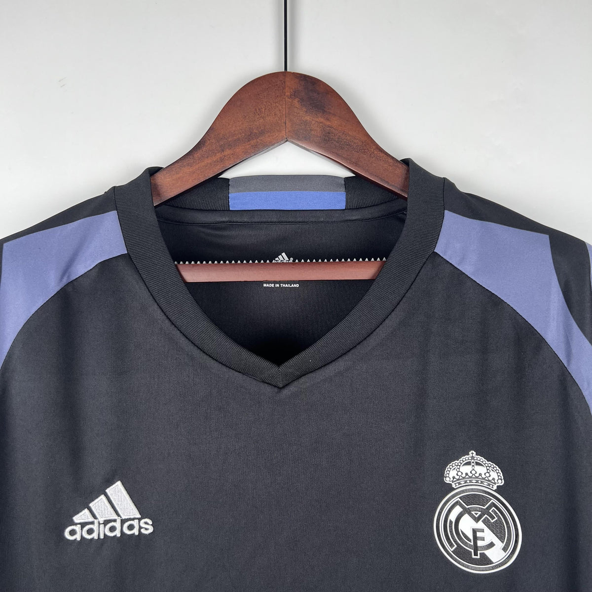 Camiseta retro de la tercera equipación del Real Madrid 2016/2017
