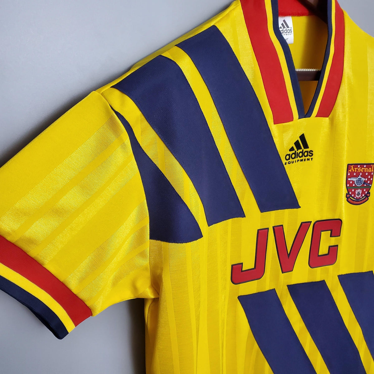 Camiseta retro de visitante del Arsenal 1993/94
