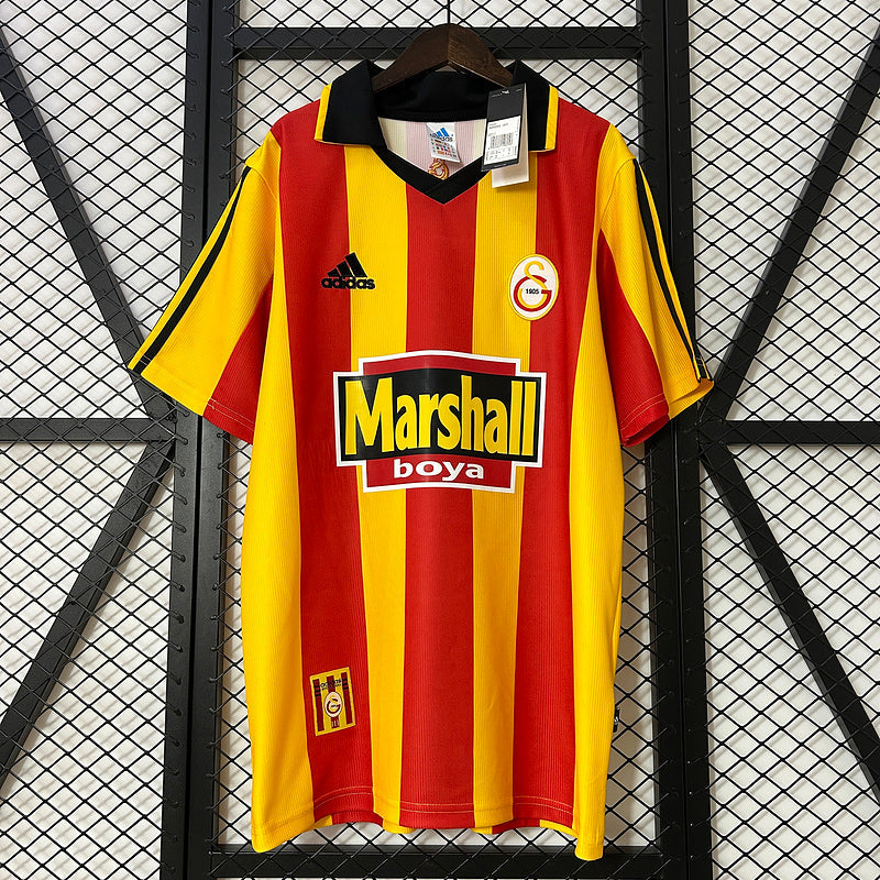 Camiseta retro local del Galatasaray 1999/2000