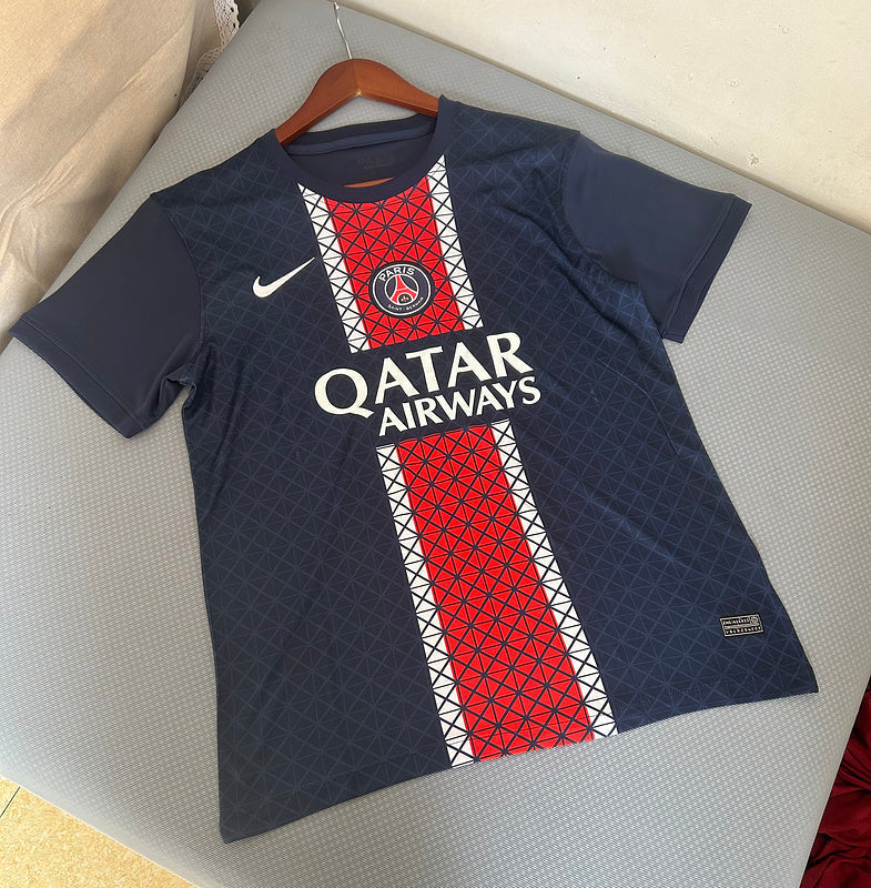 Camiseta de local del Paris Saint-Germain 2025