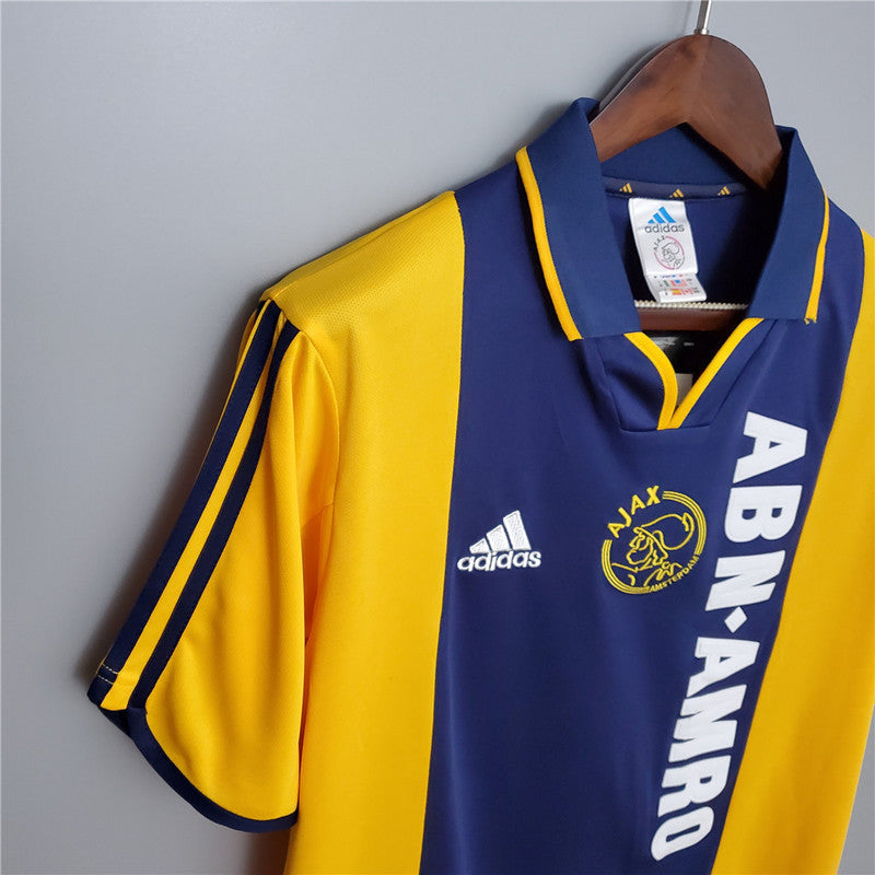 Camiseta retro de visitante del Ajax 2000/2001