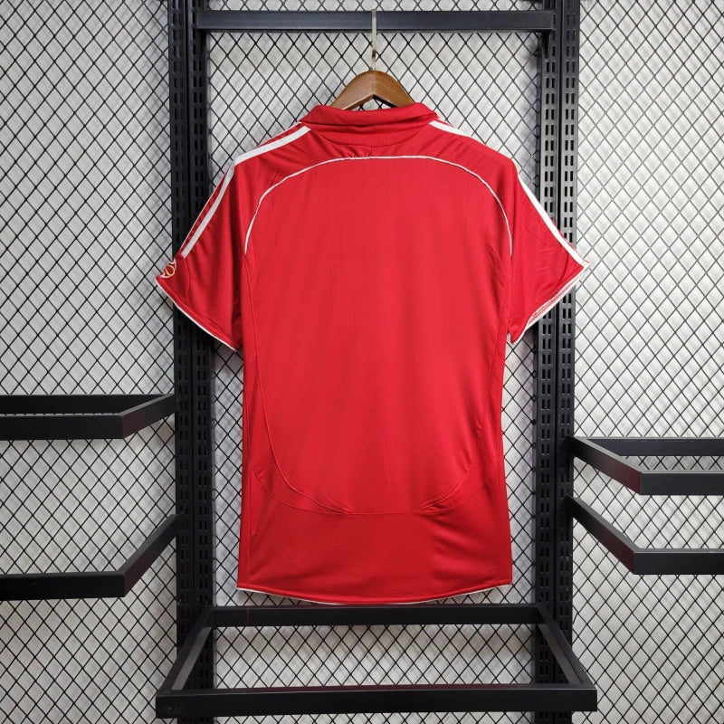 Camiseta retro local del Liverpool 2006/07