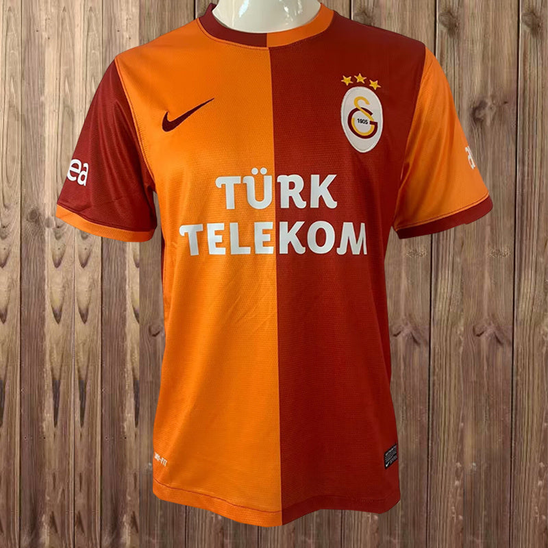 Camiseta retro local del Galatasaray 2013/2014