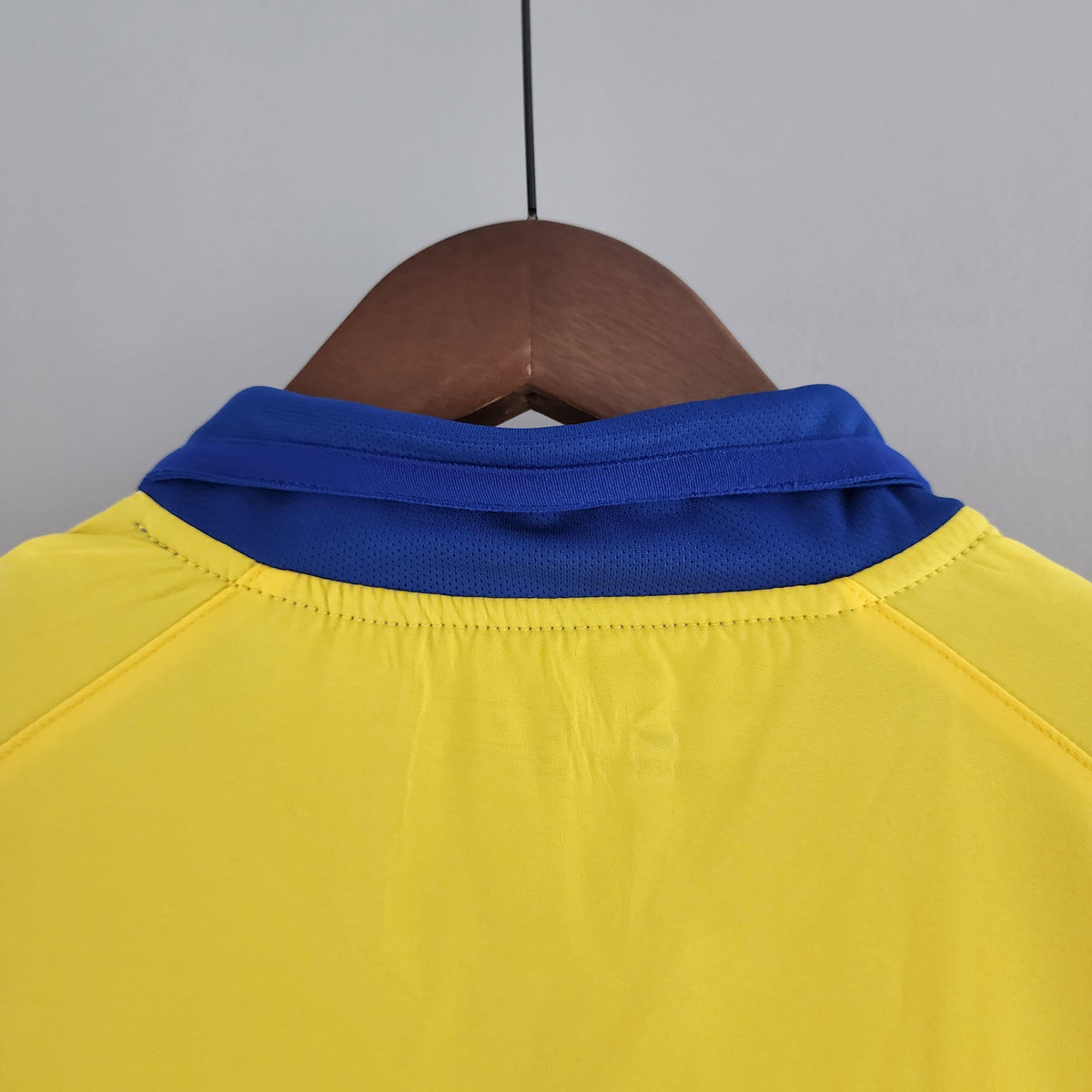 Camiseta retro de visitante del Arsenal 2003/05