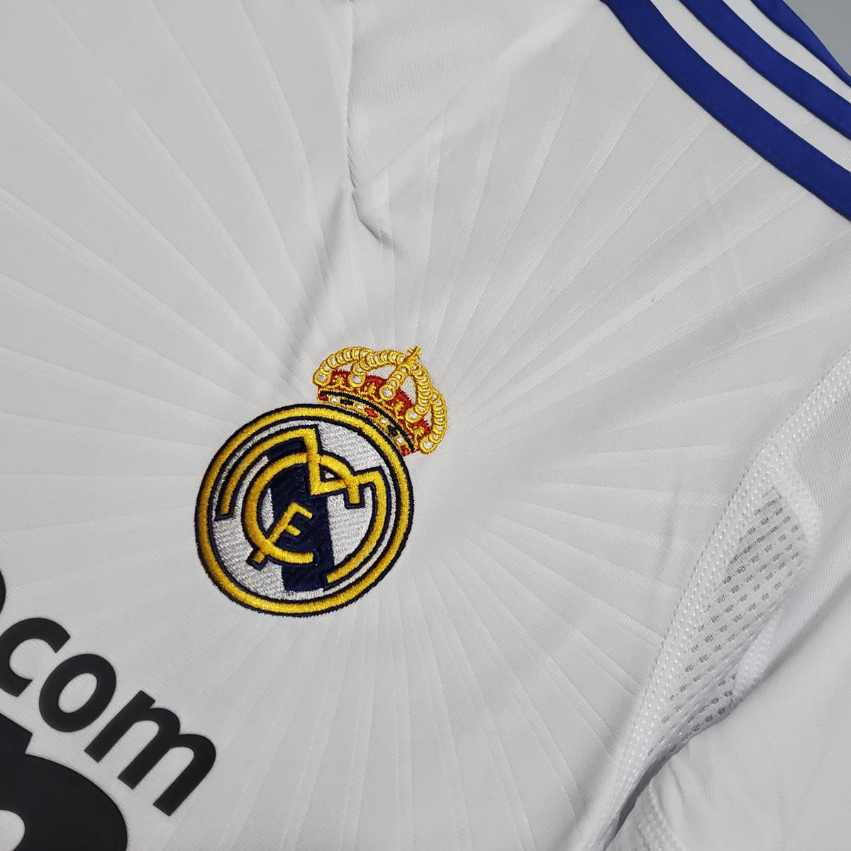 Camiseta Retro Real Madrid Primera 2010/2011