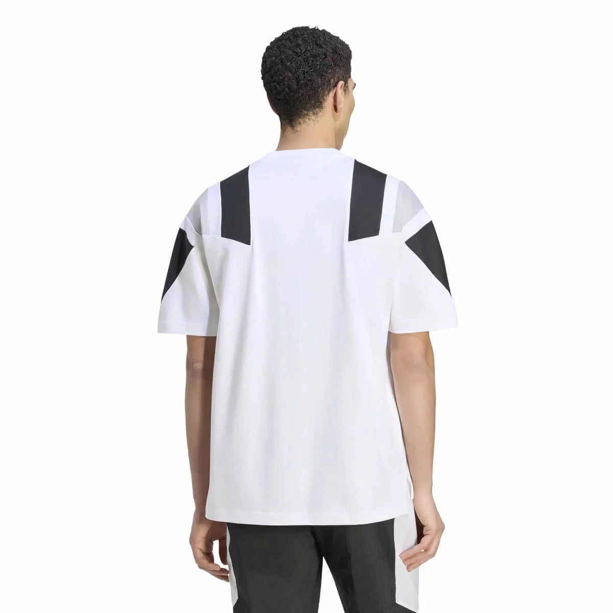 Jersey adidas Juventus Eqt Fanswear 2026-2027