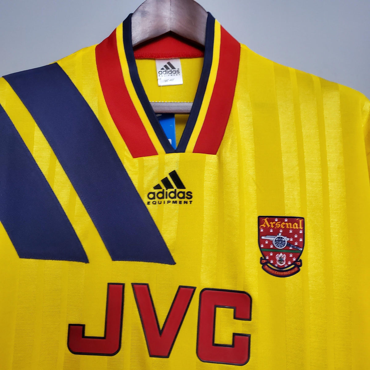 Camiseta retro de visitante del Arsenal 1993/94