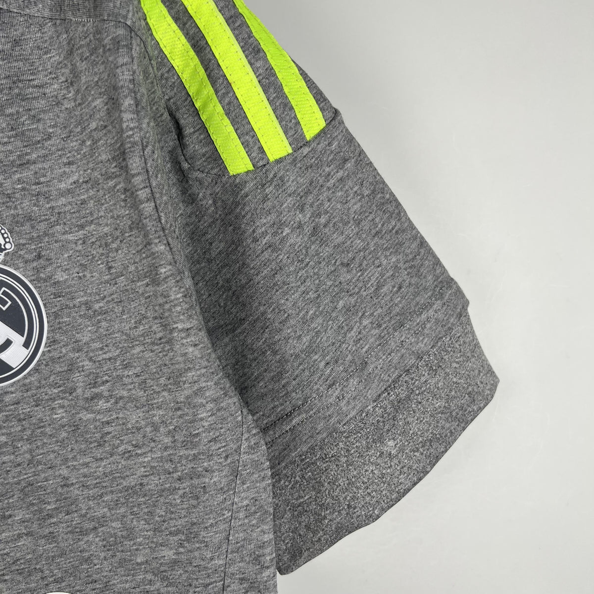 Camiseta retro de la tercera equipación del Real Madrid 2015/2016
