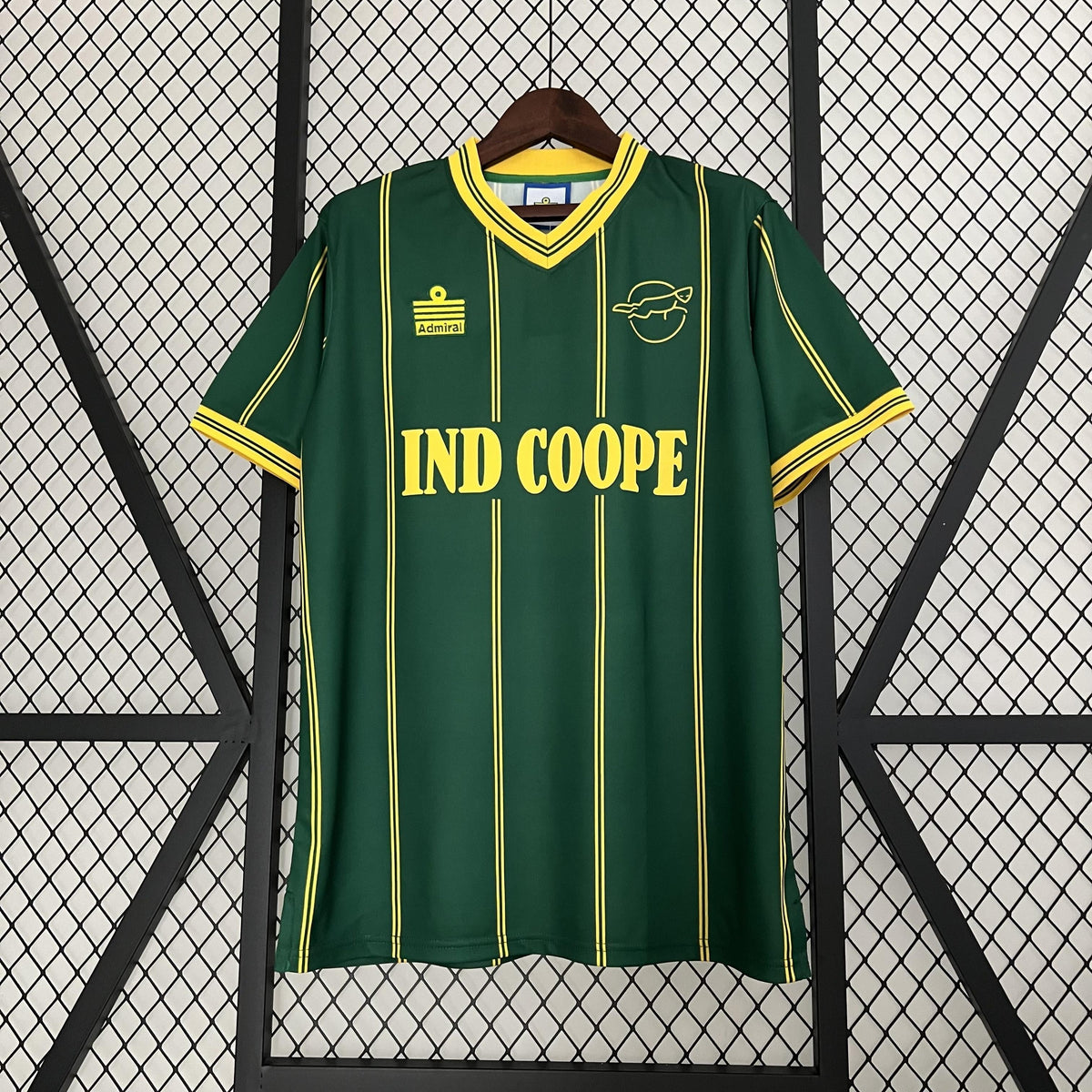Camiseta retro de visitante del Leicester City 1984