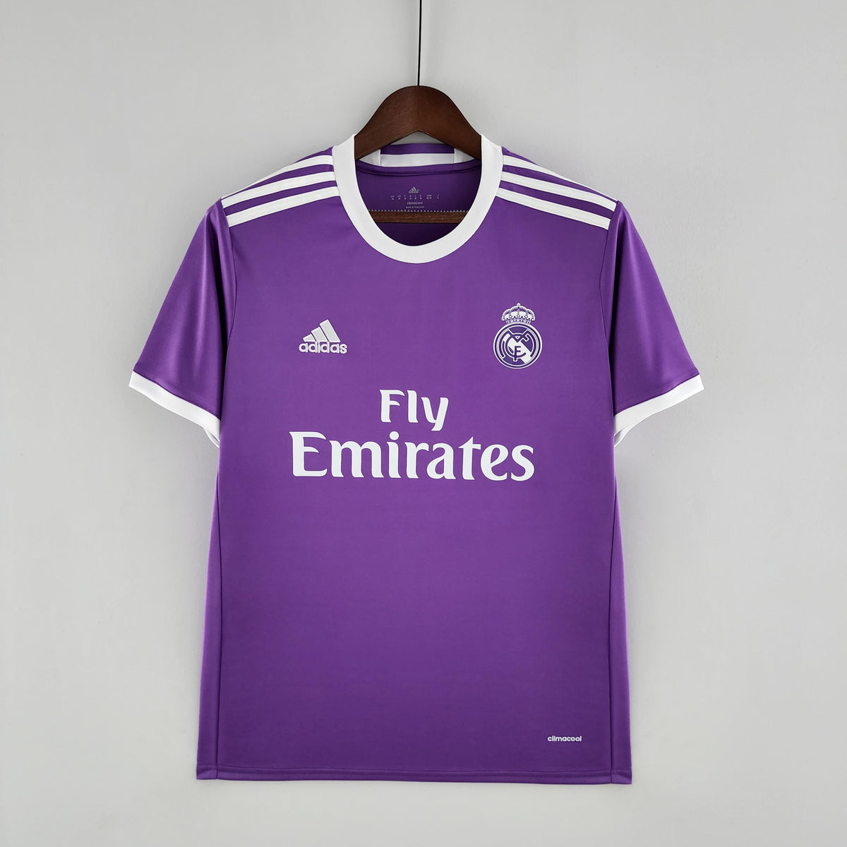 Camiseta retro de visitante del Real Madrid 2016/2017