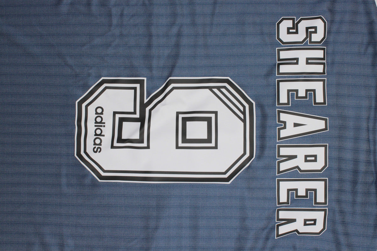 Camiseta retro de visitante del Newcastle 1995/1996