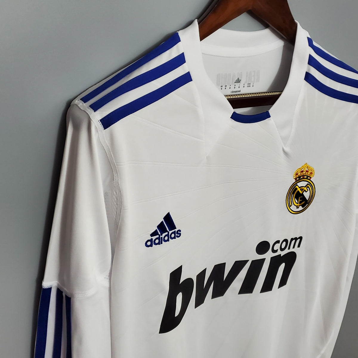 Camiseta retro local del Real Madrid 2010/2011 - Manga larga