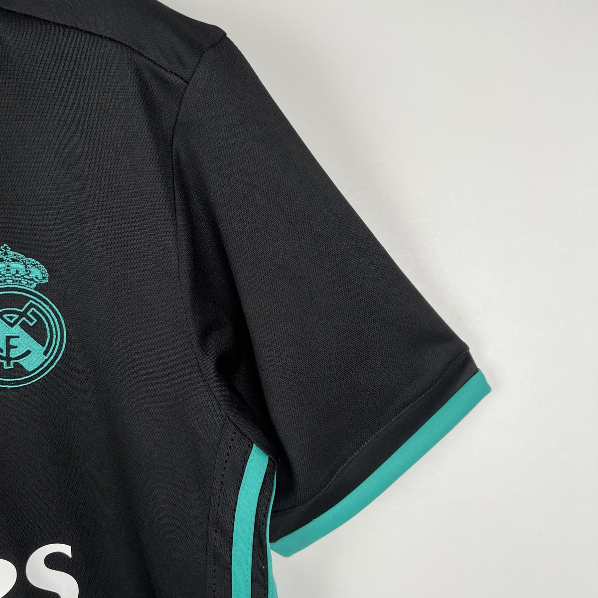 Camiseta retro de visitante del Real Madrid 2017/2018