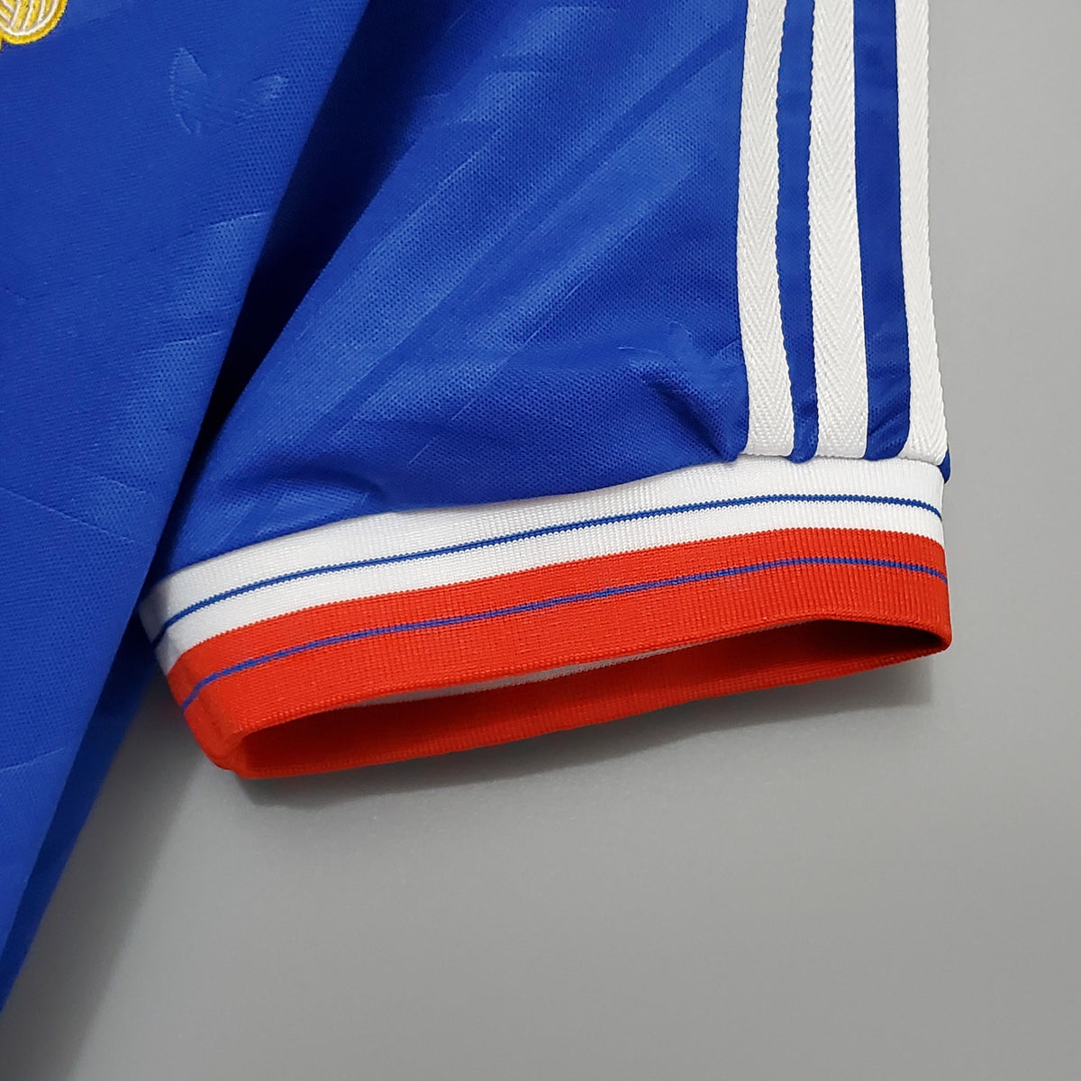 Camiseta retro de visitante del Manchester United 1986/88