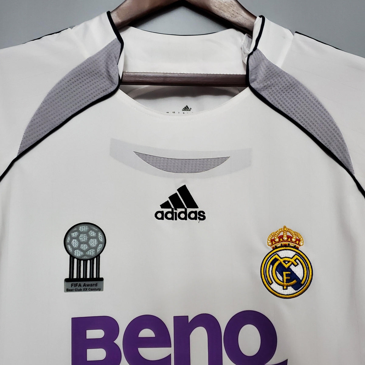 Camiseta Retro Real Madrid Local 2006/2007