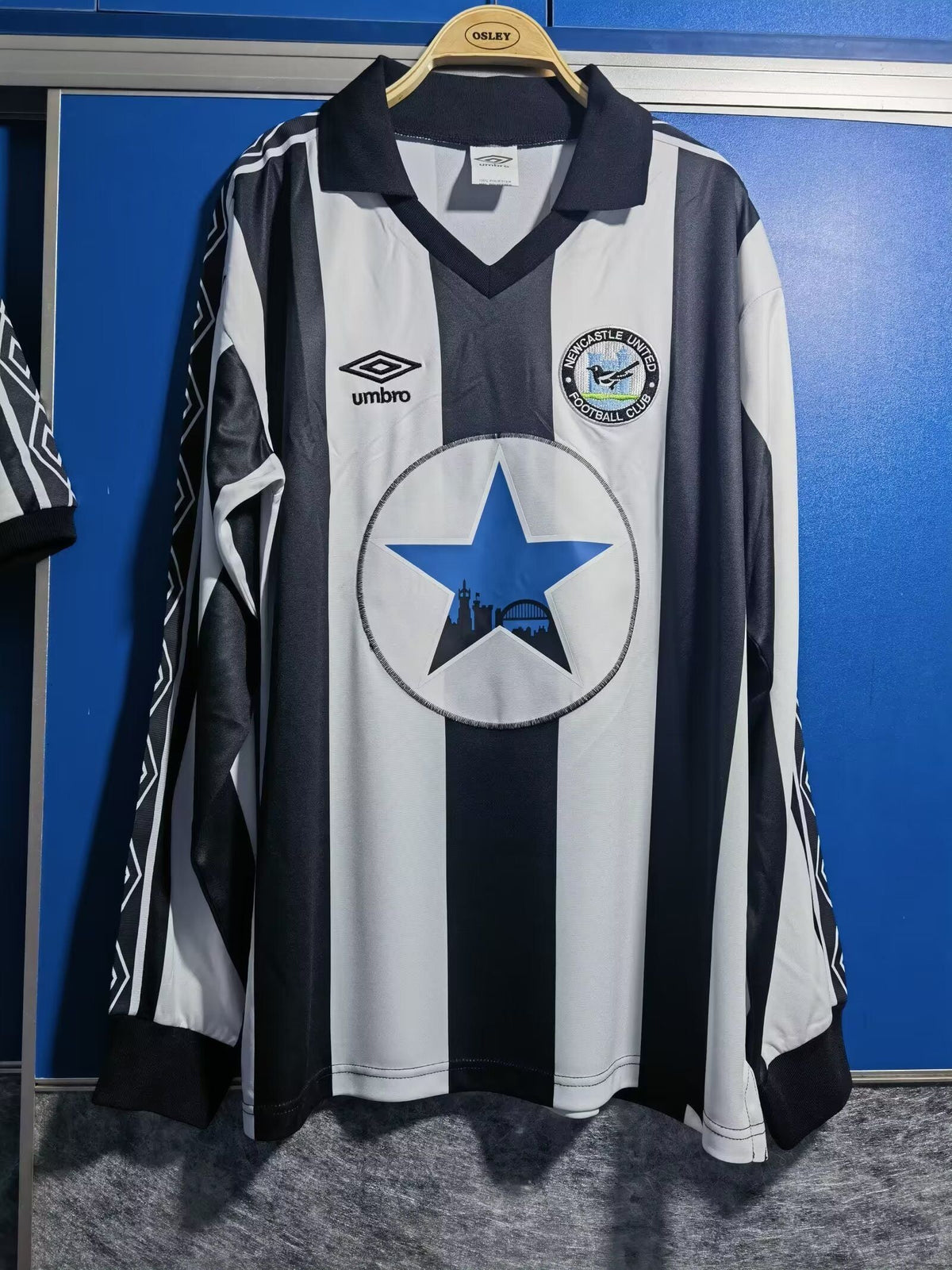 Camiseta retro local del Newcastle 1980/1982 - Manga larga