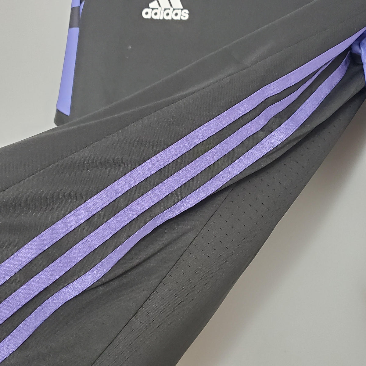 Camiseta retro de visitante del Real Madrid 2015/2016