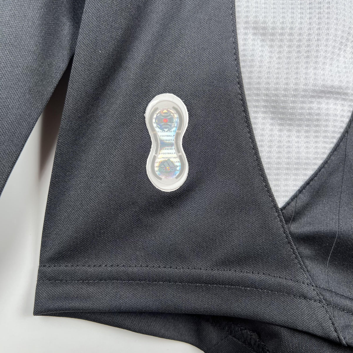 Camiseta retro de visitante del Real Madrid 2006/2007 - Manga larga