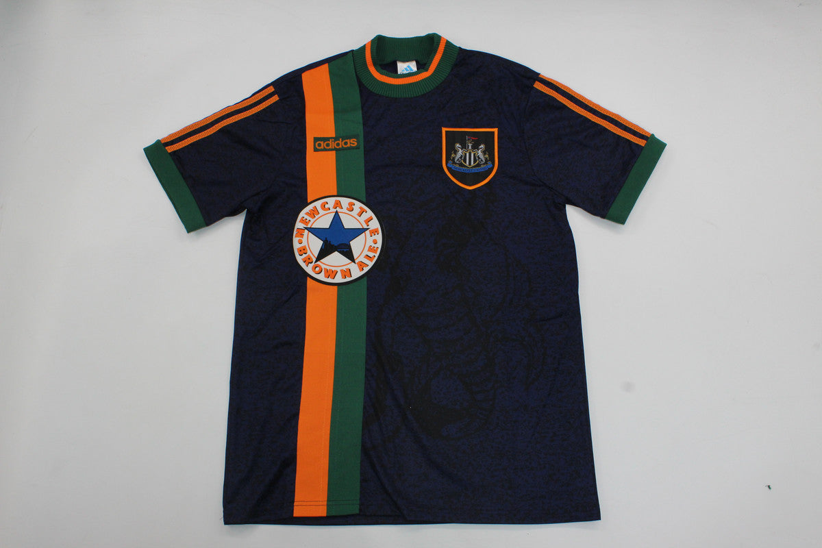 Camiseta retro de visitante del Newcastle 1997/1998