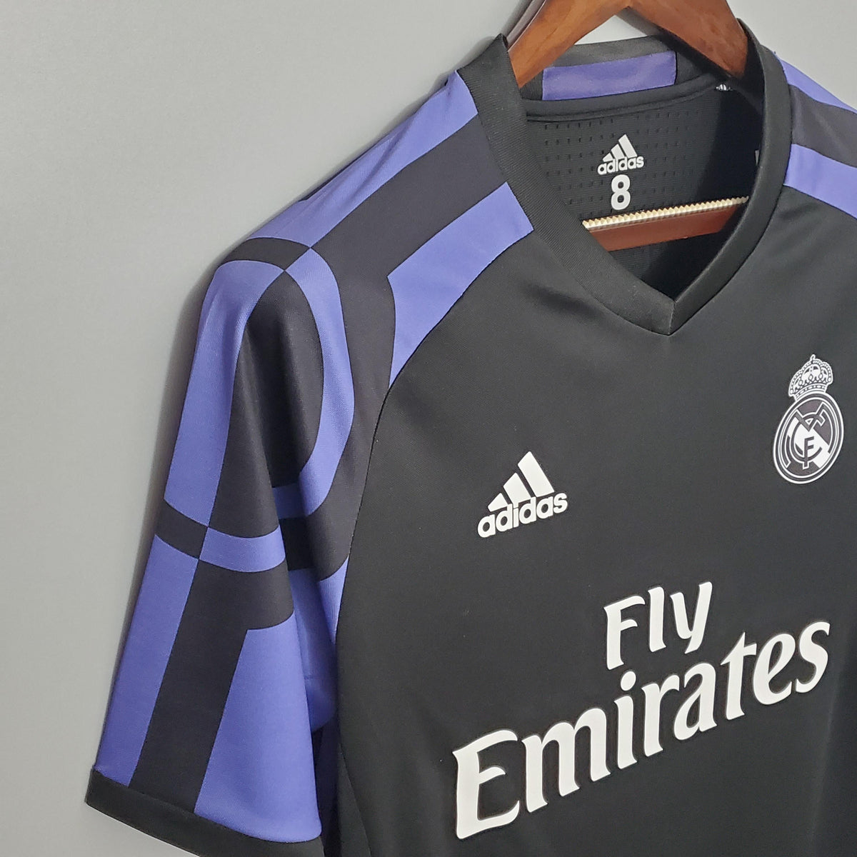 Camiseta retro de visitante del Real Madrid 2015/2016