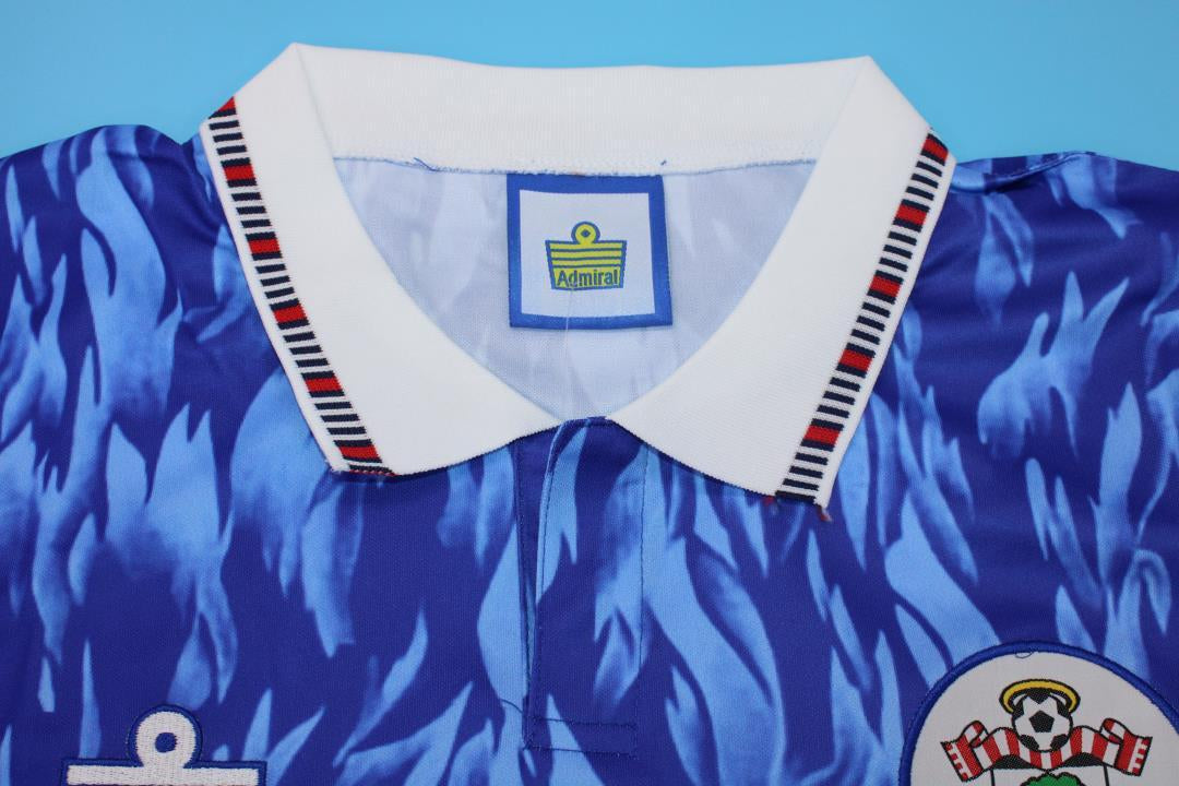 Camiseta retro de visitante del Southampton 1991/1993