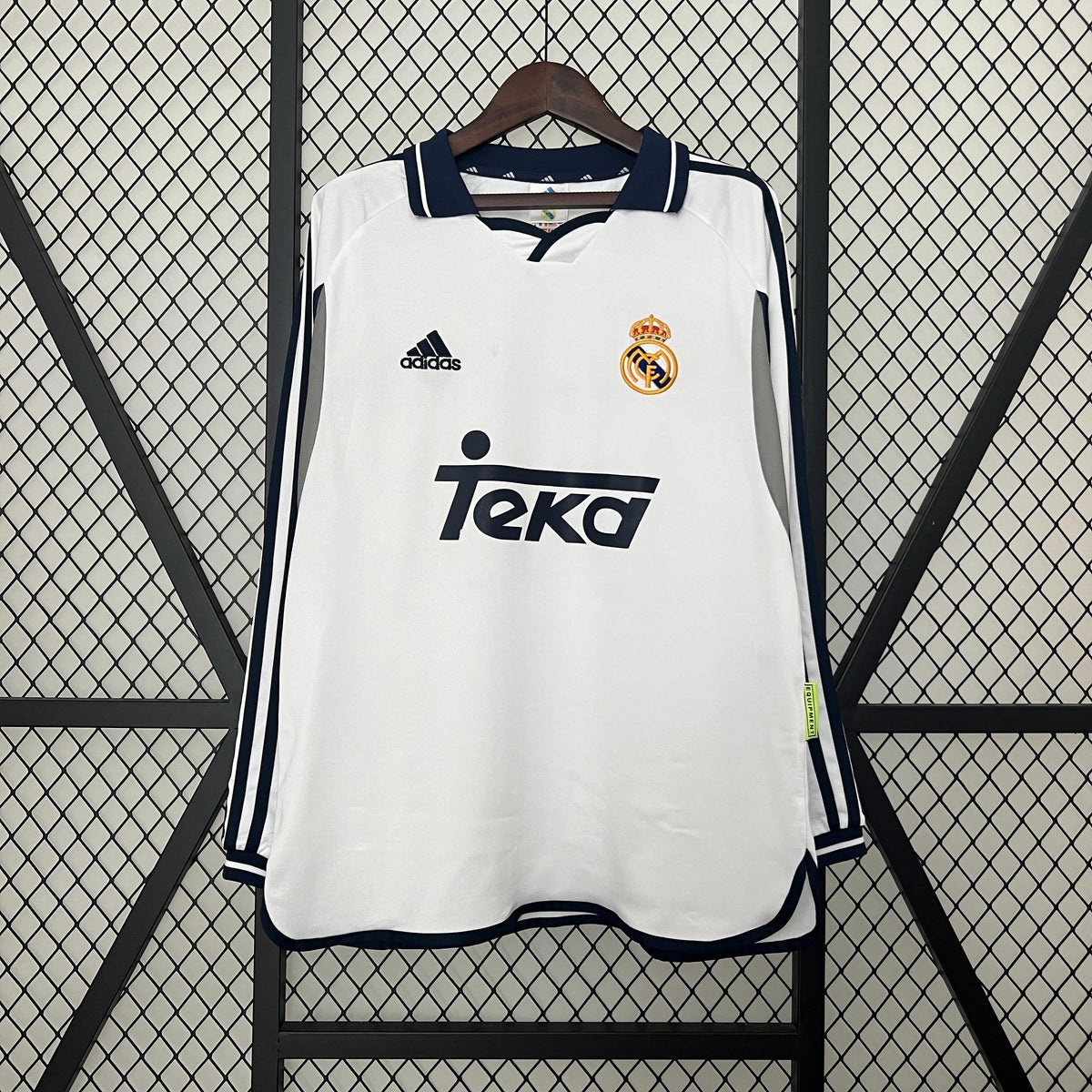 Camiseta retro local del Real Madrid 2000/2001 - Manga larga