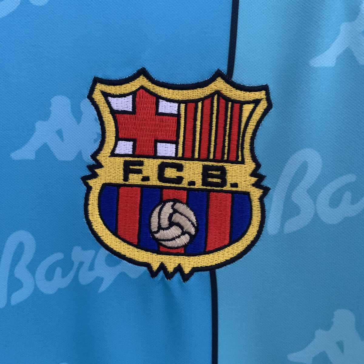Camiseta retro de visitante del Barcelona 1996/1997 - Manga larga