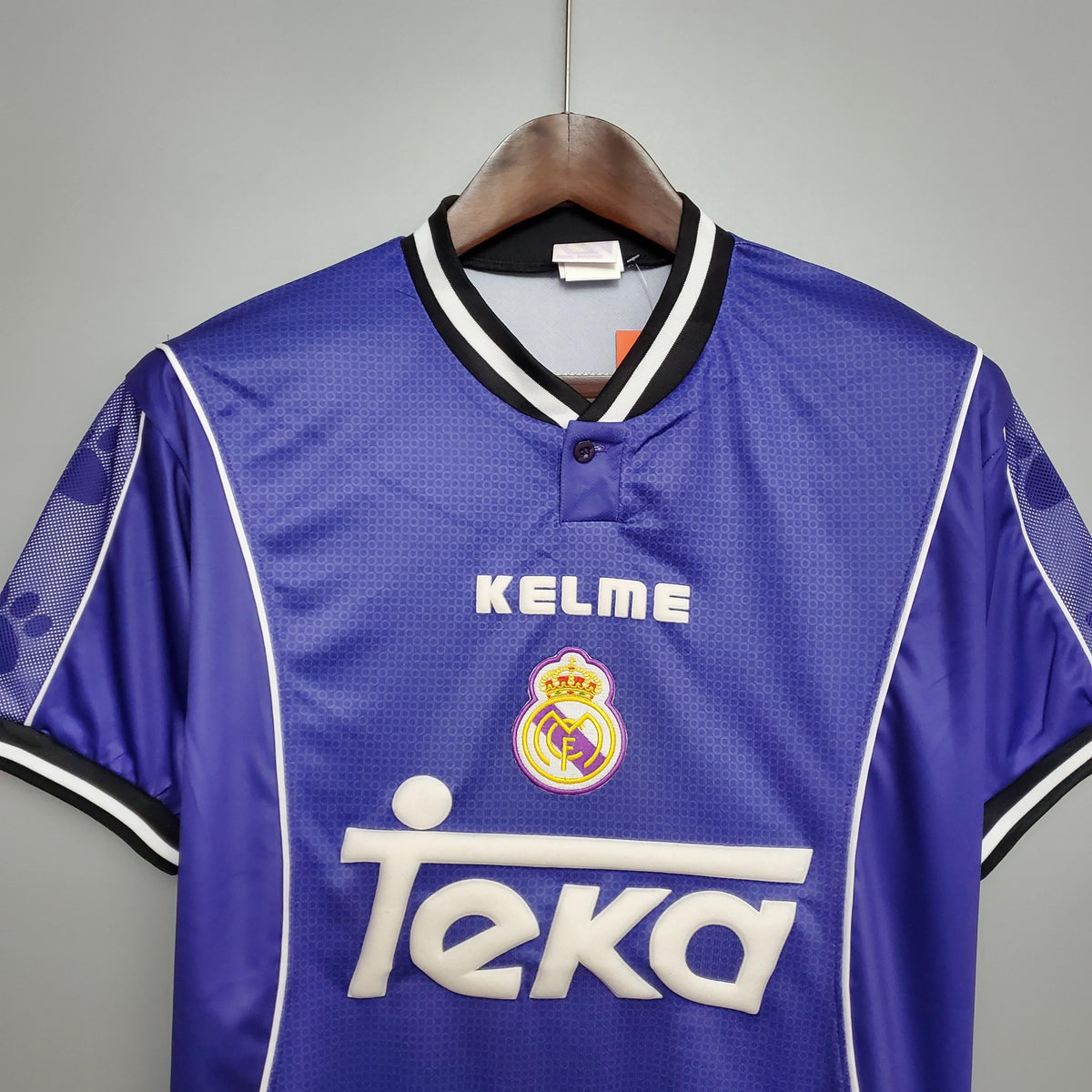 Real Madrid Retro Away Jersey 1997/1998