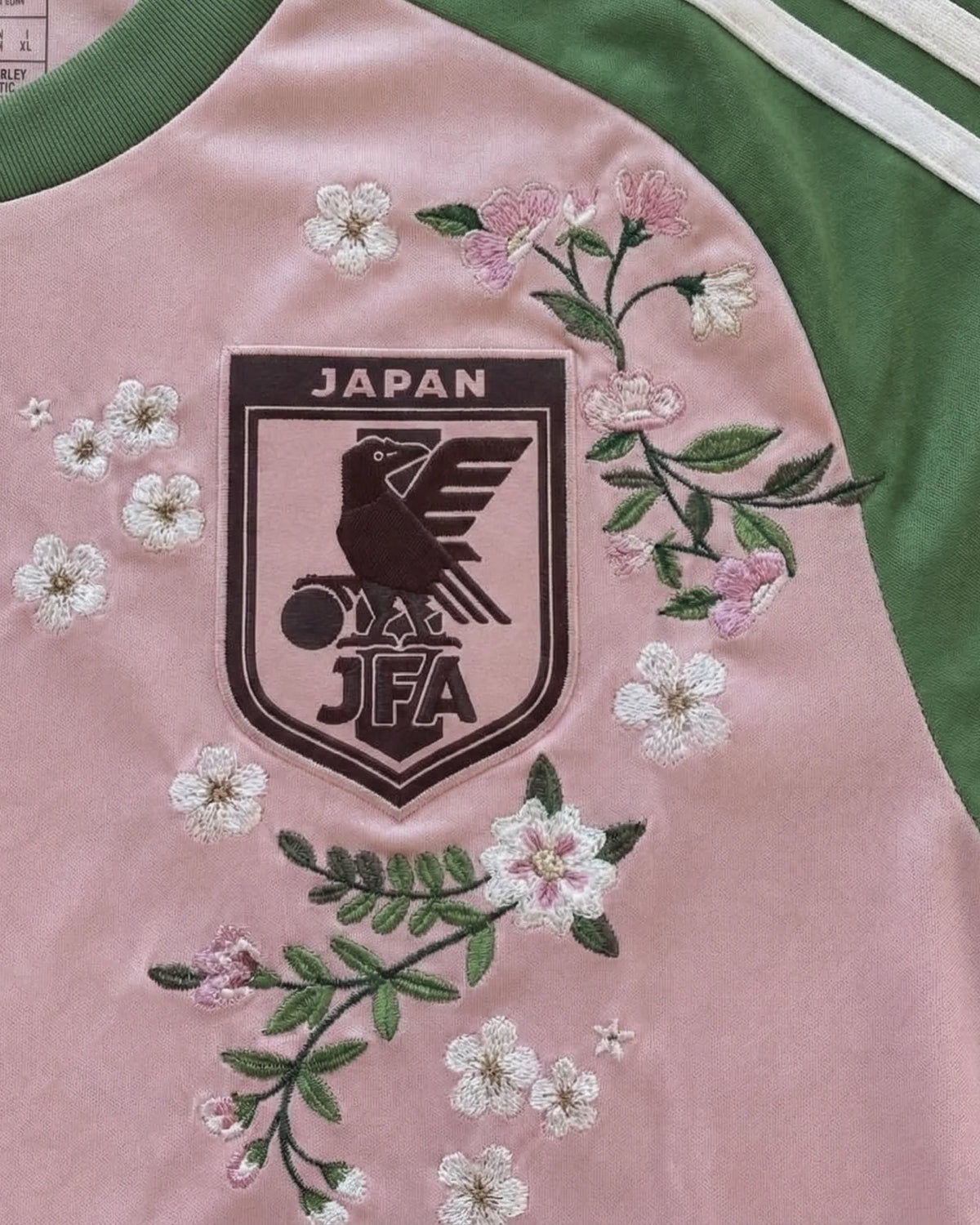 Camiseta Bordada Japón 25/26