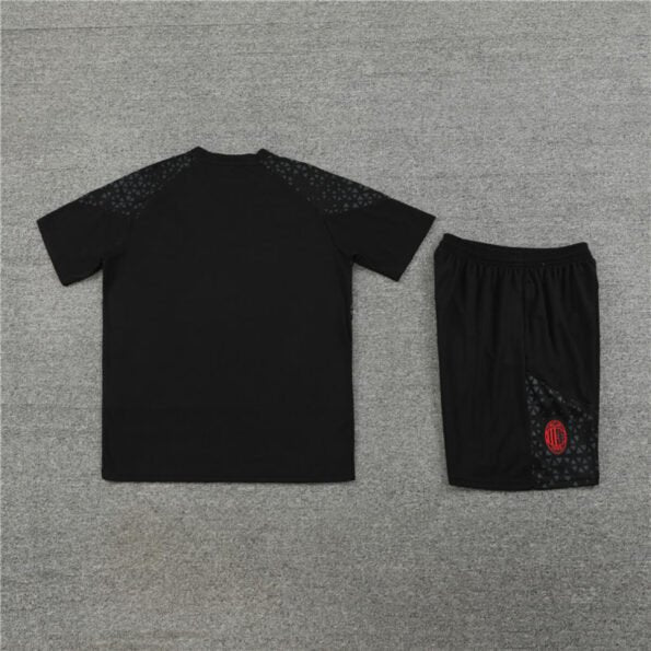 Camiseta de entrenamiento II + Pantalón corto AC Milan